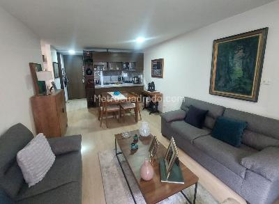 Apartamento de 2 alcobas en venta en Cedritos Acacias, Bogotá, 77 m² · foto 6 de 20