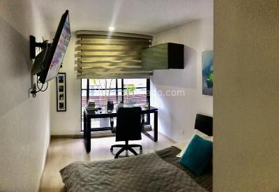 Apartamento de 2 alcobas en venta en Cedritos Acacias, Bogotá, 77 m² · foto 3 de 20