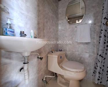 Apartamento en venta en La Candelaria, Medellín · foto 3 de 18