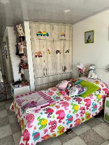 Casa de 5 alcobas en venta en Puente Aranda La Guaca, Bogotá, 166 m² · foto 8 de 20