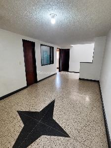 Casa en venta en Gran Britalia, Bogotá · foto 2 de 18