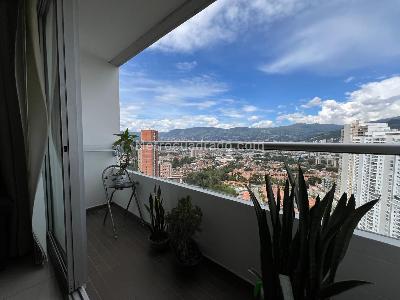 Apartamento en venta en Suramérica, Itagüí · foto 2 de 13