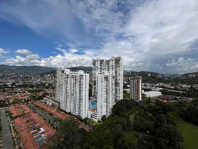 Apartamento en venta en Suramérica, Itagüí · foto 9 de 13