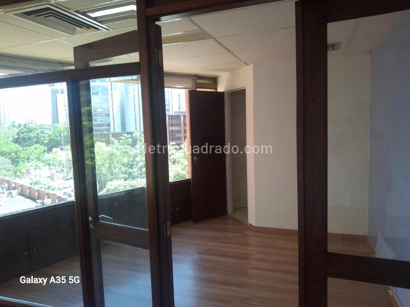Oficina en Arriendo, EL POBLADO Zona Urbana , Medellín - Vista 4