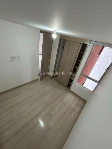 Apartamento de 3 alcobas en venta en Bello, Bello, 92 m² · foto 4 de 19