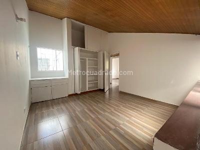 Casa de 5 alcobas en venta en Polo Club, Bogotá, 320 m² · foto 11 de 20