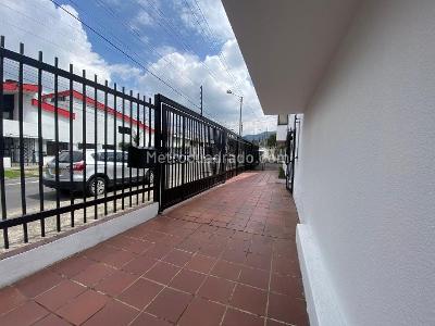 Casa de 5 alcobas en venta en Polo Club, Bogotá, 320 m² · foto 20 de 20