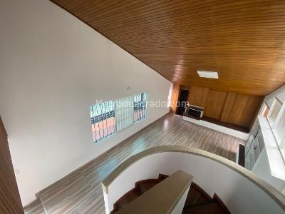 Casa de 5 alcobas en venta en Polo Club, Bogotá, 320 m² · foto 9 de 20