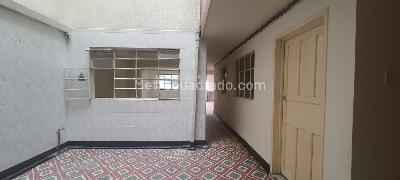Casa de 5 alcobas en venta en La Estrada, Bogotá, 387 m² · foto 14 de 19