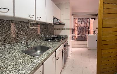 Apartamento en venta en La Carolina, Bogotá · foto 8 de 19