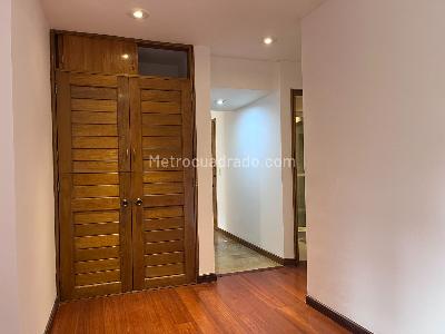 Apartamento en venta en La Carolina, Bogotá · foto 10 de 19
