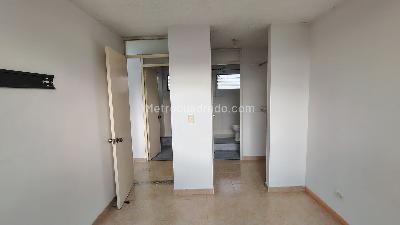 Apartamento en venta en Los Almendros, Bogotá · foto 10 de 14