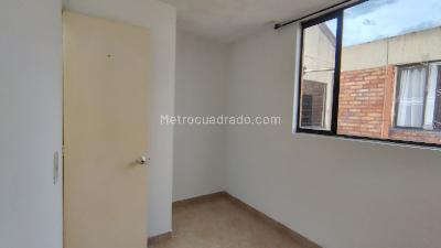 Apartamento en venta en Los Almendros, Bogotá · foto 8 de 14