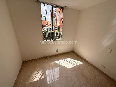 Apartamento de 3 alcobas en venta en Plaza De Las Americas, Bogotá, 63 m² · foto 5 de 18