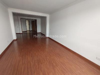Apartamento en venta en Santa Barbara Central, Bogotá · foto 4 de 15