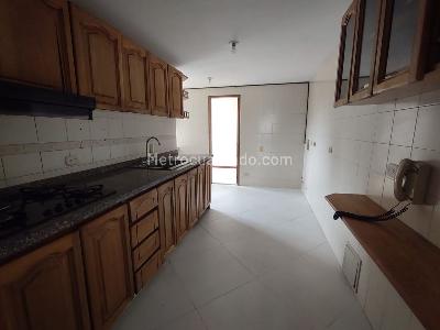 Apartamento en venta en Santa Barbara Central, Bogotá · foto 8 de 15