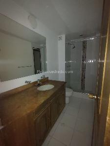 Apartamento en venta en Santa Barbara Central, Bogotá · foto 9 de 15