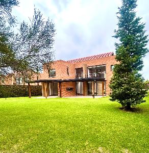 Casa de 3 alcobas en venta en Hacienda Fontanar Del Rio, Chía, 303 m² · foto 18 de 20