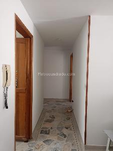 Apartamento de 3 alcobas en venta en Pueblo Nuevo, Ibagué, 96 m² · foto 4 de 12