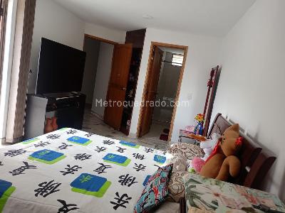 Apartamento de 3 alcobas en venta en Pueblo Nuevo, Ibagué, 96 m² · foto 6 de 12