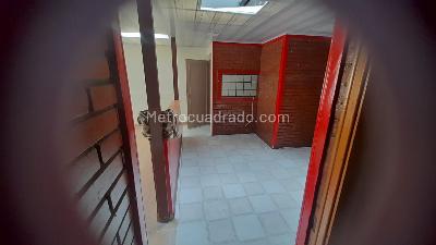 Casa de 5 alcobas en venta en Lago Country, Bogotá, 100 m² · foto 5 de 10