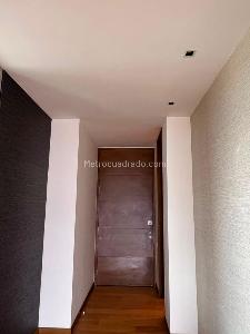Apartamento de 4 alcobas en venta en El Poblado, Medellín, 234 m² · foto 2 de 18