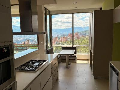 Apartamento de 4 alcobas en venta en El Poblado, Medellín, 234 m² · foto 6 de 18