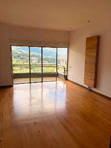 Apartamento de 4 alcobas en venta en El Poblado, Medellín, 234 m² · foto 8 de 18