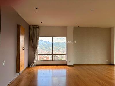 Apartamento de 4 alcobas en venta en El Poblado, Medellín, 234 m² · foto 14 de 18