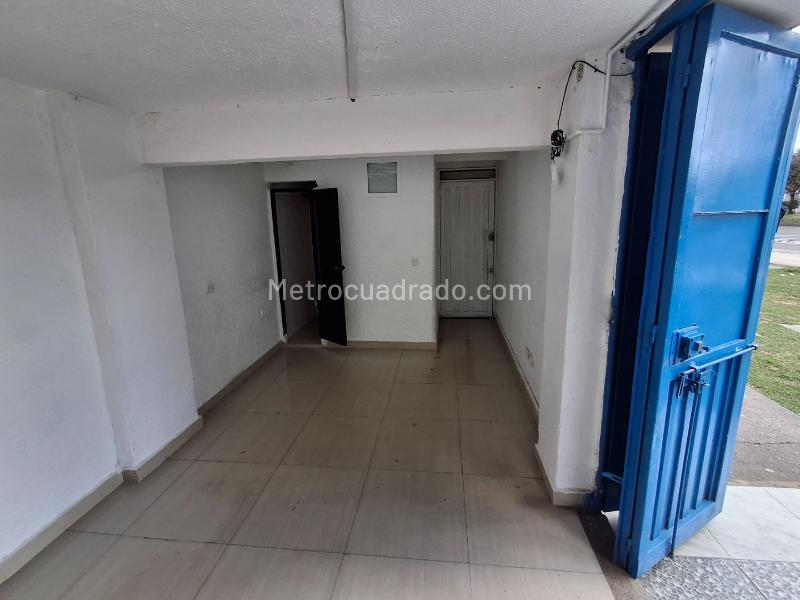 Local Comercial en Arriendo, SUBA COSTA AZUL Altos de Suba y Cerros de San Jorge, Bogotá D.C. - Más