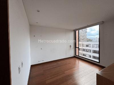Apartamento en arriendo en Chico Virrey, Bogotá · foto 10 de 17
