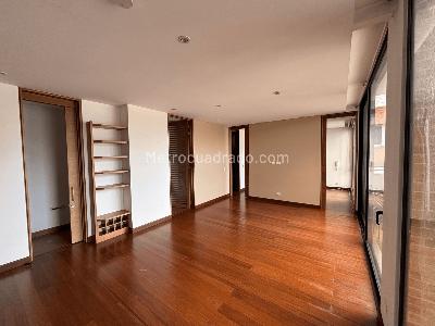 Apartamento en arriendo en Chico Virrey, Bogotá · foto 3 de 17