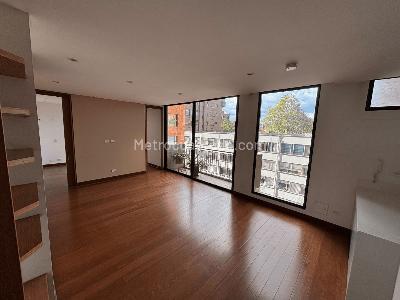 Apartamento en arriendo en Chico Virrey, Bogotá · foto 2 de 17
