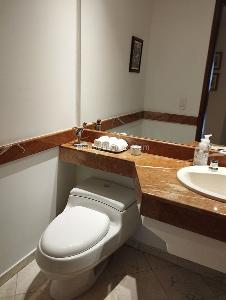 Apartamento de 3 alcobas en venta en Museo Del Chico, Bogotá, 199 m² · foto 3 de 18