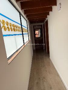 Apartamento de 3 alcobas en venta en Calleja Baja, Bogotá, 183 m² · foto 16 de 18