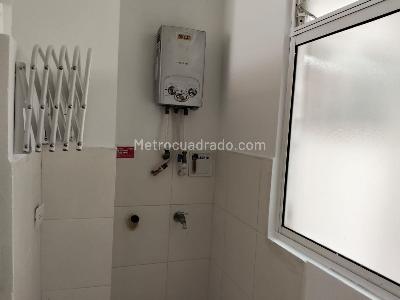 Apartamento de 2 alcobas en venta en Parque Principal Sabaneta, Sabaneta, 70 m² · foto 16 de 19