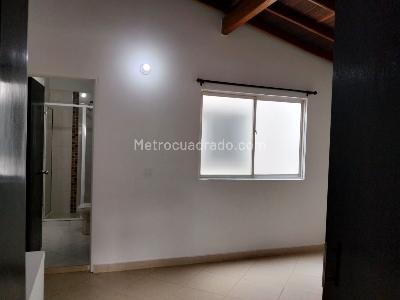 Apartamento de 2 alcobas en venta en Parque Principal Sabaneta, Sabaneta, 70 m² · foto 6 de 19