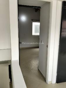 Apartamento de 2 alcobas en venta en Parque Principal Sabaneta, Sabaneta, 70 m² · foto 7 de 19