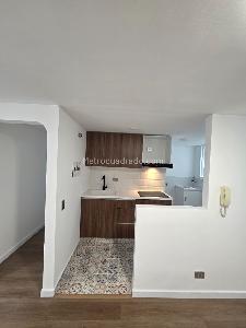 Apartamento en venta en Quinta Paredes, Bogotá · foto 3 de 14