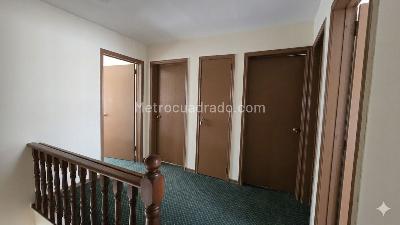 Casa de 5 alcobas en venta en Popular Modelo, Bogotá, 192 m² · foto 16 de 20