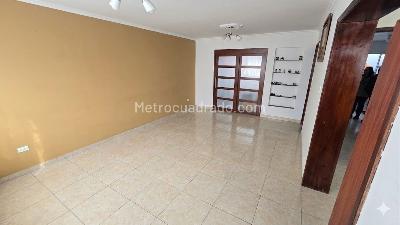 Casa de 5 alcobas en venta en Popular Modelo, Bogotá, 192 m² · foto 6 de 20