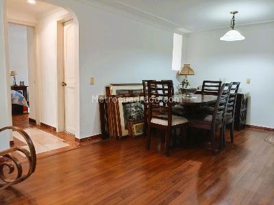 Apartamento de 2 alcobas en venta en Bella Suiza Bogota, Bogotá, 80 m² · foto 3 de 14