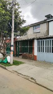 Casa de 5 alcobas en venta en J Vargas, Bogotá, 172 m² · foto 10 de 20
