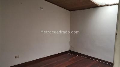 Casa de 5 alcobas en venta en J Vargas, Bogotá, 172 m² · foto 18 de 20