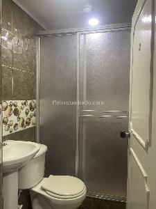 Casa de 5 alcobas en venta en Kennedy, Bogotá, 250 m² · foto 4 de 5