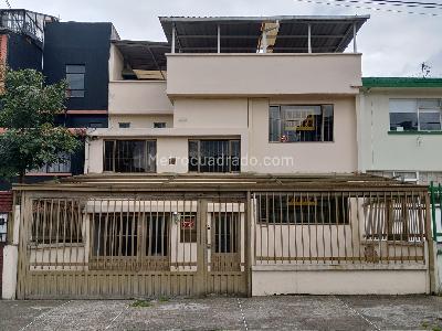 Apartamento de 5 alcobas en venta en Alcazares Norte, Bogotá, 450 m² · foto 2 de 10