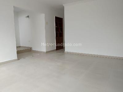 Apartamento de 5 alcobas en venta en Alcazares Norte, Bogotá, 450 m² · foto 4 de 10