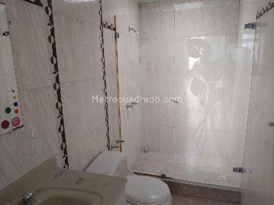 Apartamento de 5 alcobas en venta en Alcazares Norte, Bogotá, 450 m² · foto 9 de 10
