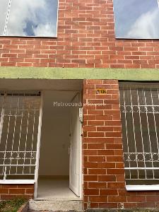 Casa en venta en Portales Del Norte, Bogotá · foto 2 de 14