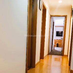 Casa de 5 alcobas en venta en Niza Calatrava, Bogotá, 320 m² · foto 6 de 19